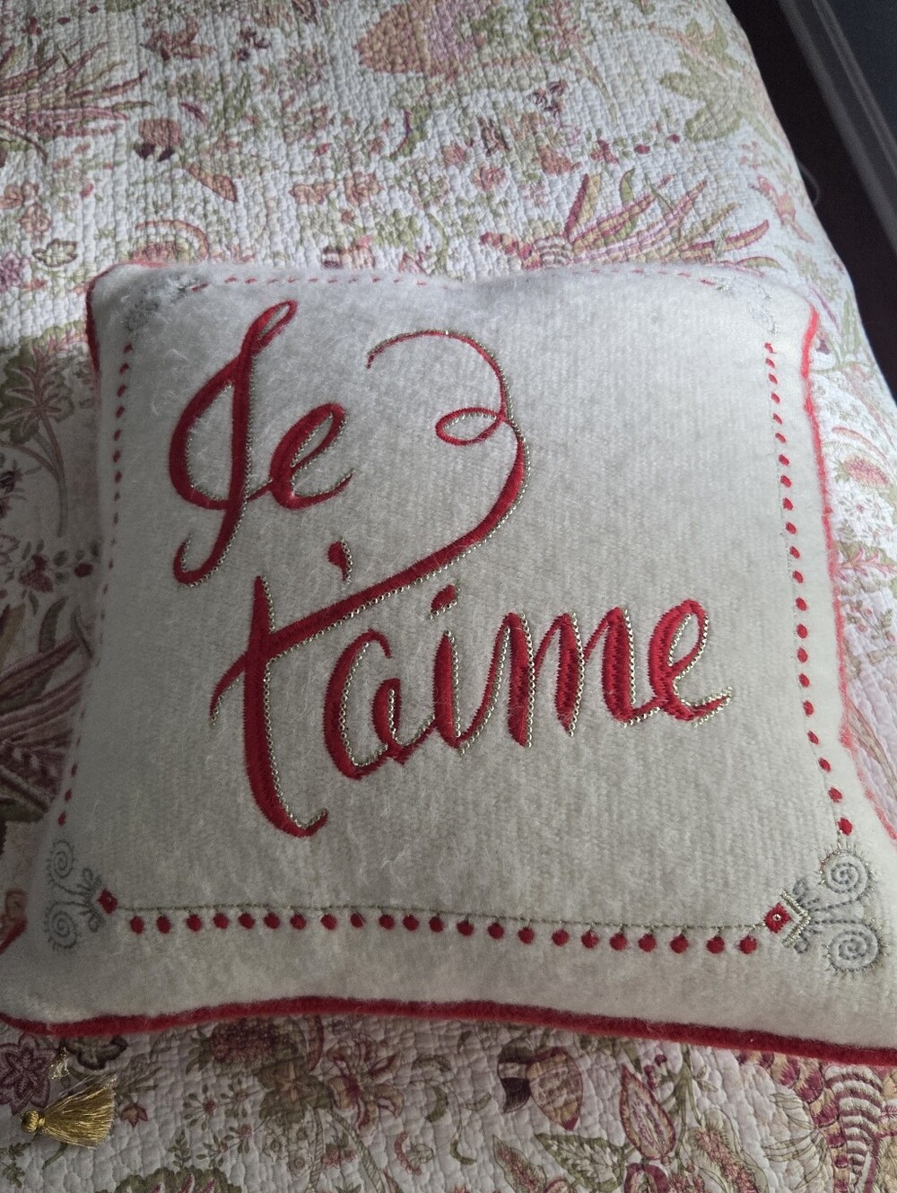 Je T'aime Embroidered Accent Pillow - White and Red Anthropologie